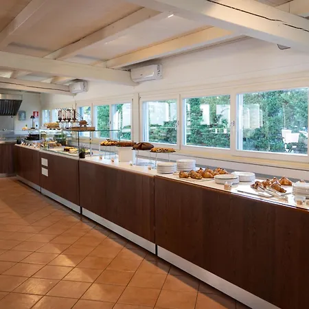 Adriano Family Village Parco vacanze 4*