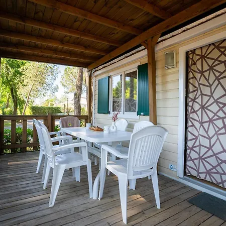 Parco vacanze Adriano Family Village 4*
