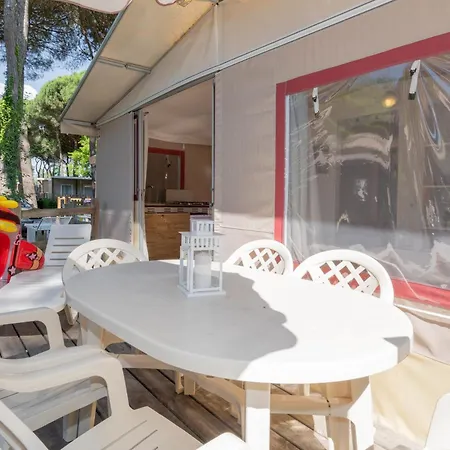 Parco vacanze Adriano Family Village 4*